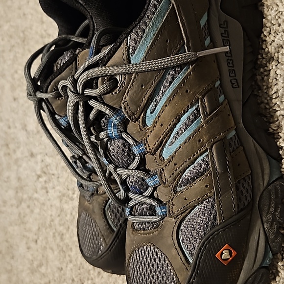 Women's Merrell Steel Toe Shoes. - Picture 4 of 8